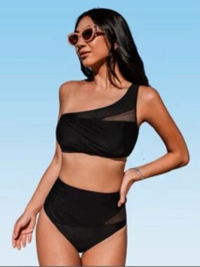 One-Shoulder Black Mesh inserts Bikini Set